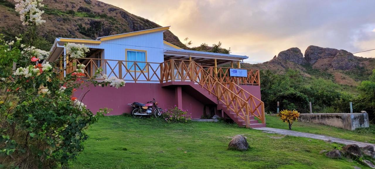 Posada Mcbean Franshua Exterior photo